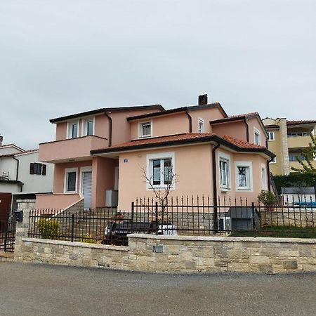 Tonis Apartment Buje Ngoại thất bức ảnh