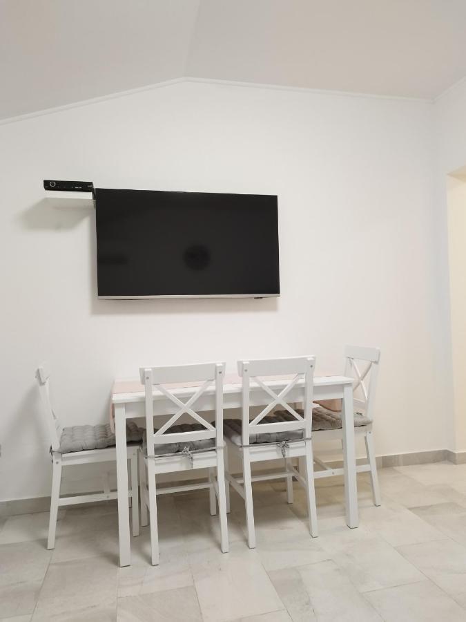 Tonis Apartment Buje Ngoại thất bức ảnh