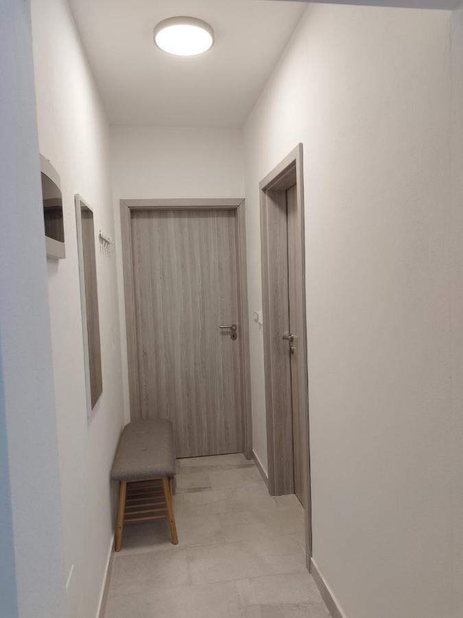 Tonis Apartment Buje Ngoại thất bức ảnh