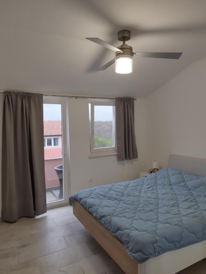 Tonis Apartment Buje Ngoại thất bức ảnh